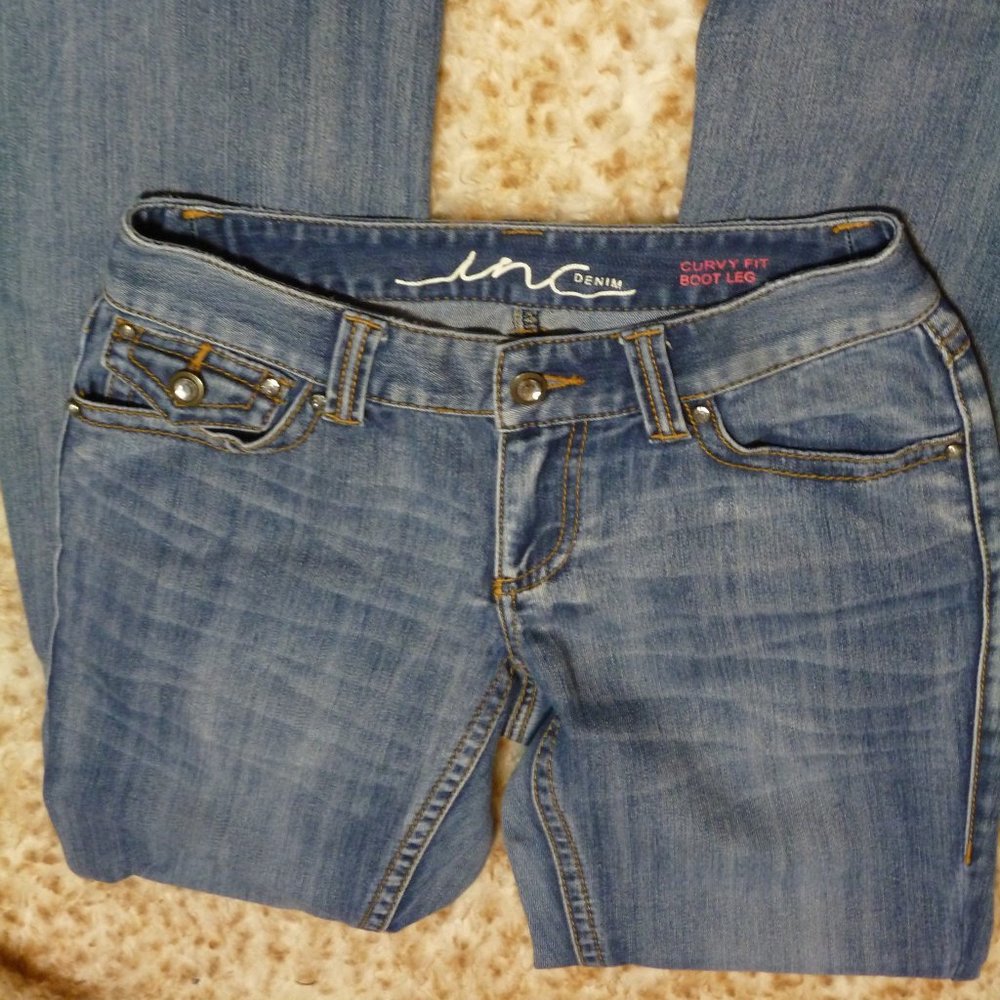 Classic Denim Curvy fit Boot cut jeans Sz 2